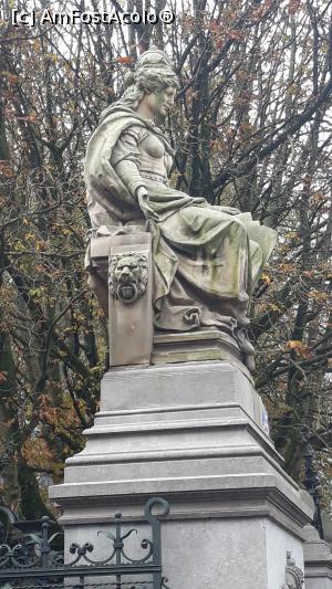 [P31] prin parc » foto by adrianbogdan
 - 
<span class="allrVoted glyphicon glyphicon-heart hidden" id="av1126639"></span>
<a class="m-l-10 hidden" id="sv1126639" onclick="voting_Foto_DelVot(,1126639,1639)" role="button">șterge vot <span class="glyphicon glyphicon-remove"></span></a>
<a id="v91126639" class=" c-red"  onclick="voting_Foto_SetVot(1126639)" role="button"><span class="glyphicon glyphicon-heart-empty"></span> <b>LIKE</b> = Votează poza</a> <img class="hidden"  id="f1126639W9" src="/imagini/loader.gif" border="0" /><span class="AjErrMes hidden" id="e1126639ErM"></span>