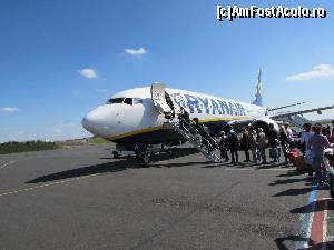 [P32] La plecare pe aeroportul Paris Beauvais - din fericire Ryanair nu a avut niciodata nici un accident (inca).  » foto by ascomp*
 - 
<span class="allrVoted glyphicon glyphicon-heart hidden" id="av673990"></span>
<a class="m-l-10 hidden" id="sv673990" onclick="voting_Foto_DelVot(,673990,1684)" role="button">șterge vot <span class="glyphicon glyphicon-remove"></span></a>
<a id="v9673990" class=" c-red"  onclick="voting_Foto_SetVot(673990)" role="button"><span class="glyphicon glyphicon-heart-empty"></span> <b>LIKE</b> = Votează poza</a> <img class="hidden"  id="f673990W9" src="/imagini/loader.gif" border="0" /><span class="AjErrMes hidden" id="e673990ErM"></span>