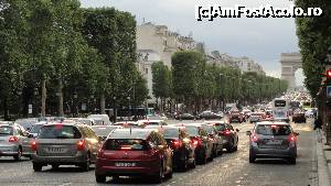 [P16] trafic pe champs elysees » foto by simon_niculae
 - 
<span class="allrVoted glyphicon glyphicon-heart hidden" id="av699163"></span>
<a class="m-l-10 hidden" id="sv699163" onclick="voting_Foto_DelVot(,699163,1684)" role="button">șterge vot <span class="glyphicon glyphicon-remove"></span></a>
<a id="v9699163" class=" c-red"  onclick="voting_Foto_SetVot(699163)" role="button"><span class="glyphicon glyphicon-heart-empty"></span> <b>LIKE</b> = Votează poza</a> <img class="hidden"  id="f699163W9" src="/imagini/loader.gif" border="0" /><span class="AjErrMes hidden" id="e699163ErM"></span>