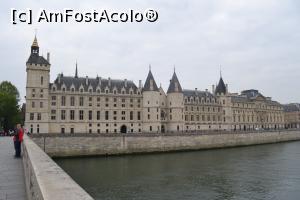 [P13] Conciergerie » foto by AZE
 - 
<span class="allrVoted glyphicon glyphicon-heart hidden" id="av881362"></span>
<a class="m-l-10 hidden" id="sv881362" onclick="voting_Foto_DelVot(,881362,1684)" role="button">șterge vot <span class="glyphicon glyphicon-remove"></span></a>
<a id="v9881362" class=" c-red"  onclick="voting_Foto_SetVot(881362)" role="button"><span class="glyphicon glyphicon-heart-empty"></span> <b>LIKE</b> = Votează poza</a> <img class="hidden"  id="f881362W9" src="/imagini/loader.gif" border="0" /><span class="AjErrMes hidden" id="e881362ErM"></span>