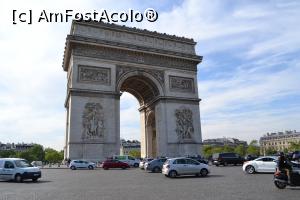 [P01] Arc de Triomphe Paris » foto by AZE
 - 
<span class="allrVoted glyphicon glyphicon-heart hidden" id="av895256"></span>
<a class="m-l-10 hidden" id="sv895256" onclick="voting_Foto_DelVot(,895256,1684)" role="button">șterge vot <span class="glyphicon glyphicon-remove"></span></a>
<a id="v9895256" class=" c-red"  onclick="voting_Foto_SetVot(895256)" role="button"><span class="glyphicon glyphicon-heart-empty"></span> <b>LIKE</b> = Votează poza</a> <img class="hidden"  id="f895256W9" src="/imagini/loader.gif" border="0" /><span class="AjErrMes hidden" id="e895256ErM"></span>