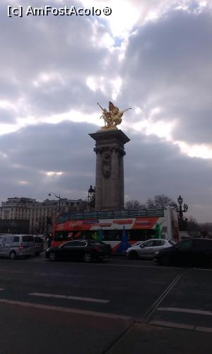 [P04] vue nuageuse du Pont Alexandre lll » foto by crisv
 - 
<span class="allrVoted glyphicon glyphicon-heart hidden" id="av795504"></span>
<a class="m-l-10 hidden" id="sv795504" onclick="voting_Foto_DelVot(,795504,1684)" role="button">șterge vot <span class="glyphicon glyphicon-remove"></span></a>
<a id="v9795504" class=" c-red"  onclick="voting_Foto_SetVot(795504)" role="button"><span class="glyphicon glyphicon-heart-empty"></span> <b>LIKE</b> = Votează poza</a> <img class="hidden"  id="f795504W9" src="/imagini/loader.gif" border="0" /><span class="AjErrMes hidden" id="e795504ErM"></span>