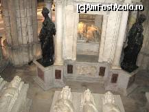 [P14] St.DENIS- Mausoleu » foto by Michi
 - 
<span class="allrVoted glyphicon glyphicon-heart hidden" id="av81369"></span>
<a class="m-l-10 hidden" id="sv81369" onclick="voting_Foto_DelVot(,81369,1684)" role="button">șterge vot <span class="glyphicon glyphicon-remove"></span></a>
<a id="v981369" class=" c-red"  onclick="voting_Foto_SetVot(81369)" role="button"><span class="glyphicon glyphicon-heart-empty"></span> <b>LIKE</b> = Votează poza</a> <img class="hidden"  id="f81369W9" src="/imagini/loader.gif" border="0" /><span class="AjErrMes hidden" id="e81369ErM"></span>