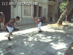 [P05] Street dance pe strada Dionyssiou Aeropagitou » foto by Carmen Ion
 - 
<span class="allrVoted glyphicon glyphicon-heart hidden" id="av1040884"></span>
<a class="m-l-10 hidden" id="sv1040884" onclick="voting_Foto_DelVot(,1040884,1710)" role="button">șterge vot <span class="glyphicon glyphicon-remove"></span></a>
<a id="v91040884" class=" c-red"  onclick="voting_Foto_SetVot(1040884)" role="button"><span class="glyphicon glyphicon-heart-empty"></span> <b>LIKE</b> = Votează poza</a> <img class="hidden"  id="f1040884W9" src="/imagini/loader.gif" border="0" /><span class="AjErrMes hidden" id="e1040884ErM"></span>