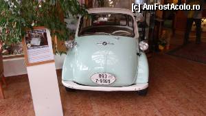 [P23] Kaprun - Fahrzeugmuseum Helmut Vötter, BMW-ul Isetta de la intrare.  » foto by Dragoș_MD
 - 
<span class="allrVoted glyphicon glyphicon-heart hidden" id="av380719"></span>
<a class="m-l-10 hidden" id="sv380719" onclick="voting_Foto_DelVot(,380719,1732)" role="button">șterge vot <span class="glyphicon glyphicon-remove"></span></a>
<a id="v9380719" class=" c-red"  onclick="voting_Foto_SetVot(380719)" role="button"><span class="glyphicon glyphicon-heart-empty"></span> <b>LIKE</b> = Votează poza</a> <img class="hidden"  id="f380719W9" src="/imagini/loader.gif" border="0" /><span class="AjErrMes hidden" id="e380719ErM"></span>