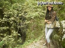 [P11] Despartirea dintre Mtii Capatana si Parang de catre raul Oltetul,din fata pesterii Polovragi » foto by lavylus
 - 
<span class="allrVoted glyphicon glyphicon-heart hidden" id="av139837"></span>
<a class="m-l-10 hidden" id="sv139837" onclick="voting_Foto_DelVot(,139837,1755)" role="button">șterge vot <span class="glyphicon glyphicon-remove"></span></a>
<a id="v9139837" class=" c-red"  onclick="voting_Foto_SetVot(139837)" role="button"><span class="glyphicon glyphicon-heart-empty"></span> <b>LIKE</b> = Votează poza</a> <img class="hidden"  id="f139837W9" src="/imagini/loader.gif" border="0" /><span class="AjErrMes hidden" id="e139837ErM"></span>