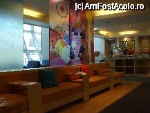 [P47] Asa arata lobby-ul pentru zboruri interne cu Bangkok Airlines. Ce se vede in spate- dulciuri, sucuri, cafea + internet incluse pt clienti. » foto by virginia61
 - 
<span class="allrVoted glyphicon glyphicon-heart hidden" id="av69602"></span>
<a class="m-l-10 hidden" id="sv69602" onclick="voting_Foto_DelVot(,69602,1769)" role="button">șterge vot <span class="glyphicon glyphicon-remove"></span></a>
<a id="v969602" class=" c-red"  onclick="voting_Foto_SetVot(69602)" role="button"><span class="glyphicon glyphicon-heart-empty"></span> <b>LIKE</b> = Votează poza</a> <img class="hidden"  id="f69602W9" src="/imagini/loader.gif" border="0" /><span class="AjErrMes hidden" id="e69602ErM"></span>