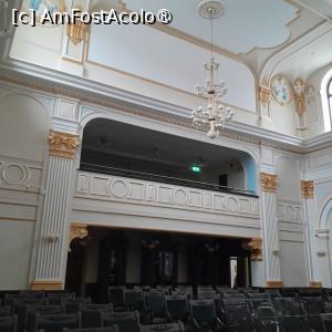 [P05] Cazinoul din Vatra Dornei Băi. Interior » foto by mihaelavoicu
 - 
<span class="allrVoted glyphicon glyphicon-heart hidden" id="av1523843"></span>
<a class="m-l-10 hidden" id="sv1523843" onclick="voting_Foto_DelVot(,1523843,1782)" role="button">șterge vot <span class="glyphicon glyphicon-remove"></span></a>
<a id="v91523843" class=" c-red"  onclick="voting_Foto_SetVot(1523843)" role="button"><span class="glyphicon glyphicon-heart-empty"></span> <b>LIKE</b> = Votează poza</a> <img class="hidden"  id="f1523843W9" src="/imagini/loader.gif" border="0" /><span class="AjErrMes hidden" id="e1523843ErM"></span>