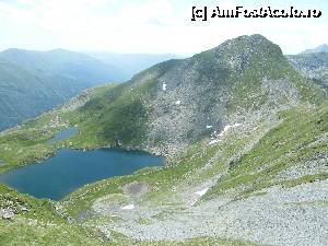 [P15] Lacul Capra şi Vf. Iezerul Caprei, de pe Şaua Văiuga » foto by Vasile S
 - 
<span class="allrVoted glyphicon glyphicon-heart hidden" id="av368259"></span>
<a class="m-l-10 hidden" id="sv368259" onclick="voting_Foto_DelVot(,368259,1790)" role="button">șterge vot <span class="glyphicon glyphicon-remove"></span></a>
<a id="v9368259" class=" c-red"  onclick="voting_Foto_SetVot(368259)" role="button"><span class="glyphicon glyphicon-heart-empty"></span> <b>LIKE</b> = Votează poza</a> <img class="hidden"  id="f368259W9" src="/imagini/loader.gif" border="0" /><span class="AjErrMes hidden" id="e368259ErM"></span>