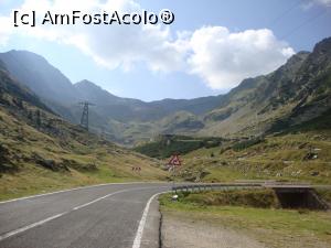 [P15] Am ajuns în golul alpin de pe partea sibiană a traseului.  » foto by Floryn81
 - 
<span class="allrVoted glyphicon glyphicon-heart hidden" id="av719048"></span>
<a class="m-l-10 hidden" id="sv719048" onclick="voting_Foto_DelVot(,719048,1790)" role="button">șterge vot <span class="glyphicon glyphicon-remove"></span></a>
<a id="v9719048" class=" c-red"  onclick="voting_Foto_SetVot(719048)" role="button"><span class="glyphicon glyphicon-heart-empty"></span> <b>LIKE</b> = Votează poza</a> <img class="hidden"  id="f719048W9" src="/imagini/loader.gif" border="0" /><span class="AjErrMes hidden" id="e719048ErM"></span>