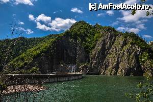 [P04] Lacul Vidraru » foto by Muffin2009*
 - 
<span class="allrVoted glyphicon glyphicon-heart hidden" id="av439458"></span>
<a class="m-l-10 hidden" id="sv439458" onclick="voting_Foto_DelVot(,439458,1790)" role="button">șterge vot <span class="glyphicon glyphicon-remove"></span></a>
<a id="v9439458" class=" c-red"  onclick="voting_Foto_SetVot(439458)" role="button"><span class="glyphicon glyphicon-heart-empty"></span> <b>LIKE</b> = Votează poza</a> <img class="hidden"  id="f439458W9" src="/imagini/loader.gif" border="0" /><span class="AjErrMes hidden" id="e439458ErM"></span>