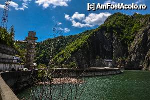 [P05] Lacul Vidraru » foto by Muffin2009*
 - 
<span class="allrVoted glyphicon glyphicon-heart hidden" id="av439460"></span>
<a class="m-l-10 hidden" id="sv439460" onclick="voting_Foto_DelVot(,439460,1790)" role="button">șterge vot <span class="glyphicon glyphicon-remove"></span></a>
<a id="v9439460" class=" c-red"  onclick="voting_Foto_SetVot(439460)" role="button"><span class="glyphicon glyphicon-heart-empty"></span> <b>LIKE</b> = Votează poza</a> <img class="hidden"  id="f439460W9" src="/imagini/loader.gif" border="0" /><span class="AjErrMes hidden" id="e439460ErM"></span>