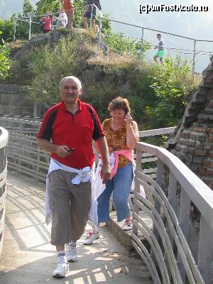 [P09] Urcare la Cetatea Poienari, com. Căpăţânenii Pământeni, jud. Argeş (lângă Lacul Vidraru). » foto by traian.leuca †
 - 
<span class="allrVoted glyphicon glyphicon-heart hidden" id="av503303"></span>
<a class="m-l-10 hidden" id="sv503303" onclick="voting_Foto_DelVot(,503303,1790)" role="button">șterge vot <span class="glyphicon glyphicon-remove"></span></a>
<a id="v9503303" class=" c-red"  onclick="voting_Foto_SetVot(503303)" role="button"><span class="glyphicon glyphicon-heart-empty"></span> <b>LIKE</b> = Votează poza</a> <img class="hidden"  id="f503303W9" src="/imagini/loader.gif" border="0" /><span class="AjErrMes hidden" id="e503303ErM"></span>