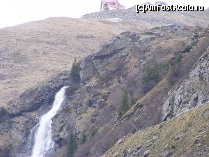 [P25] Aceasta este o cascada adevarata, iar pe munte se vede refugiul de la cota 2000.  » foto by liviu49
 - 
<span class="allrVoted glyphicon glyphicon-heart hidden" id="av679119"></span>
<a class="m-l-10 hidden" id="sv679119" onclick="voting_Foto_DelVot(,679119,1790)" role="button">șterge vot <span class="glyphicon glyphicon-remove"></span></a>
<a id="v9679119" class=" c-red"  onclick="voting_Foto_SetVot(679119)" role="button"><span class="glyphicon glyphicon-heart-empty"></span> <b>LIKE</b> = Votează poza</a> <img class="hidden"  id="f679119W9" src="/imagini/loader.gif" border="0" /><span class="AjErrMes hidden" id="e679119ErM"></span>