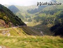 [P24] Transfagarasanul vazut spre cabana Capra. » foto by pepsi70ro
 - 
<span class="allrVoted glyphicon glyphicon-heart hidden" id="av163072"></span>
<a class="m-l-10 hidden" id="sv163072" onclick="voting_Foto_DelVot(,163072,1790)" role="button">șterge vot <span class="glyphicon glyphicon-remove"></span></a>
<a id="v9163072" class=" c-red"  onclick="voting_Foto_SetVot(163072)" role="button"><span class="glyphicon glyphicon-heart-empty"></span> <b>LIKE</b> = Votează poza</a> <img class="hidden"  id="f163072W9" src="/imagini/loader.gif" border="0" /><span class="AjErrMes hidden" id="e163072ErM"></span>