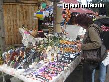 [P07] Admiram standul cu flori de mina si geode » foto by dorgo
 - 
<span class="allrVoted glyphicon glyphicon-heart hidden" id="av165430"></span>
<a class="m-l-10 hidden" id="sv165430" onclick="voting_Foto_DelVot(,165430,1790)" role="button">șterge vot <span class="glyphicon glyphicon-remove"></span></a>
<a id="v9165430" class=" c-red"  onclick="voting_Foto_SetVot(165430)" role="button"><span class="glyphicon glyphicon-heart-empty"></span> <b>LIKE</b> = Votează poza</a> <img class="hidden"  id="f165430W9" src="/imagini/loader.gif" border="0" /><span class="AjErrMes hidden" id="e165430ErM"></span>