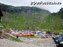 [P45] Zona parcării și al micului bazar de suveniruri de la Bâlea Lac » foto by mariana.olaru
 - 
<span class="allrVoted glyphicon glyphicon-heart hidden" id="av232786"></span>
<a class="m-l-10 hidden" id="sv232786" onclick="voting_Foto_DelVot(,232786,1790)" role="button">șterge vot <span class="glyphicon glyphicon-remove"></span></a>
<a id="v9232786" class=" c-red"  onclick="voting_Foto_SetVot(232786)" role="button"><span class="glyphicon glyphicon-heart-empty"></span> <b>LIKE</b> = Votează poza</a> <img class="hidden"  id="f232786W9" src="/imagini/loader.gif" border="0" /><span class="AjErrMes hidden" id="e232786ErM"></span>