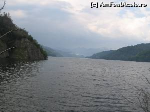 [P40] Lacul Vidraru » foto by Michi
 - 
<span class="allrVoted glyphicon glyphicon-heart hidden" id="av545070"></span>
<a class="m-l-10 hidden" id="sv545070" onclick="voting_Foto_DelVot(,545070,1790)" role="button">șterge vot <span class="glyphicon glyphicon-remove"></span></a>
<a id="v9545070" class=" c-red"  onclick="voting_Foto_SetVot(545070)" role="button"><span class="glyphicon glyphicon-heart-empty"></span> <b>LIKE</b> = Votează poza</a> <img class="hidden"  id="f545070W9" src="/imagini/loader.gif" border="0" /><span class="AjErrMes hidden" id="e545070ErM"></span>