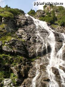 [P14] Transfagarasan - o cascada pe traseu (oare de unde izvoraste atata apa?) » foto by ascent
 - 
<span class="allrVoted glyphicon glyphicon-heart hidden" id="av157402"></span>
<a class="m-l-10 hidden" id="sv157402" onclick="voting_Foto_DelVot(,157402,1790)" role="button">șterge vot <span class="glyphicon glyphicon-remove"></span></a>
<a id="v9157402" class=" c-red"  onclick="voting_Foto_SetVot(157402)" role="button"><span class="glyphicon glyphicon-heart-empty"></span> <b>LIKE</b> = Votează poza</a> <img class="hidden"  id="f157402W9" src="/imagini/loader.gif" border="0" /><span class="AjErrMes hidden" id="e157402ErM"></span>