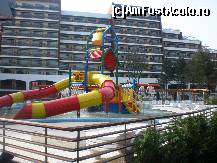 [P01] Fatade dinspre piscine » foto by smarandanazarie
 - 
<span class="allrVoted glyphicon glyphicon-heart hidden" id="av123433"></span>
<a class="m-l-10 hidden" id="sv123433" onclick="voting_Foto_DelVot(,123433,1831)" role="button">șterge vot <span class="glyphicon glyphicon-remove"></span></a>
<a id="v9123433" class=" c-red"  onclick="voting_Foto_SetVot(123433)" role="button"><span class="glyphicon glyphicon-heart-empty"></span> <b>LIKE</b> = Votează poza</a> <img class="hidden"  id="f123433W9" src="/imagini/loader.gif" border="0" /><span class="AjErrMes hidden" id="e123433ErM"></span>