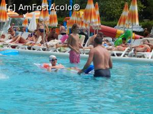 [P25] Aglomeratia sezlongurilor de la piscina... inghesuiala de 5*, cu auto-servire de la mini-market.  » foto by myk007
 - 
<span class="allrVoted glyphicon glyphicon-heart hidden" id="av781179"></span>
<a class="m-l-10 hidden" id="sv781179" onclick="voting_Foto_DelVot(,781179,1831)" role="button">șterge vot <span class="glyphicon glyphicon-remove"></span></a>
<a id="v9781179" class=" c-red"  onclick="voting_Foto_SetVot(781179)" role="button"><span class="glyphicon glyphicon-heart-empty"></span> <b>LIKE</b> = Votează poza</a> <img class="hidden"  id="f781179W9" src="/imagini/loader.gif" border="0" /><span class="AjErrMes hidden" id="e781179ErM"></span>