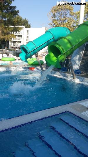 [P10] piscina, adancime 2,4 m, cu topogane!!  » foto by marian60
 - 
<span class="allrVoted glyphicon glyphicon-heart hidden" id="av667279"></span>
<a class="m-l-10 hidden" id="sv667279" onclick="voting_Foto_DelVot(,667279,1850)" role="button">șterge vot <span class="glyphicon glyphicon-remove"></span></a>
<a id="v9667279" class=" c-red"  onclick="voting_Foto_SetVot(667279)" role="button"><span class="glyphicon glyphicon-heart-empty"></span> <b>LIKE</b> = Votează poza</a> <img class="hidden"  id="f667279W9" src="/imagini/loader.gif" border="0" /><span class="AjErrMes hidden" id="e667279ErM"></span>
