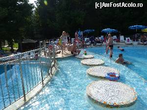 [P06] Piscina, vedere de lângă bar.  » foto by andieelen
 - 
<span class="allrVoted glyphicon glyphicon-heart hidden" id="av588896"></span>
<a class="m-l-10 hidden" id="sv588896" onclick="voting_Foto_DelVot(,588896,1853)" role="button">șterge vot <span class="glyphicon glyphicon-remove"></span></a>
<a id="v9588896" class=" c-red"  onclick="voting_Foto_SetVot(588896)" role="button"><span class="glyphicon glyphicon-heart-empty"></span> <b>LIKE</b> = Votează poza</a> <img class="hidden"  id="f588896W9" src="/imagini/loader.gif" border="0" /><span class="AjErrMes hidden" id="e588896ErM"></span>