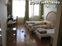 [P05] camera din hotelul Magnolia 2 (cu parchet vechi si sarit pe jos) » foto by gioko
 - 
<span class="allrVoted glyphicon glyphicon-heart hidden" id="av259690"></span>
<a class="m-l-10 hidden" id="sv259690" onclick="voting_Foto_DelVot(,259690,1873)" role="button">șterge vot <span class="glyphicon glyphicon-remove"></span></a>
<a id="v9259690" class=" c-red"  onclick="voting_Foto_SetVot(259690)" role="button"><span class="glyphicon glyphicon-heart-empty"></span> <b>LIKE</b> = Votează poza</a> <img class="hidden"  id="f259690W9" src="/imagini/loader.gif" border="0" /><span class="AjErrMes hidden" id="e259690ErM"></span>