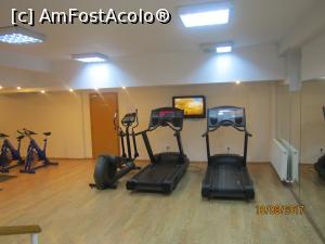 [P08] Sala de fitness 1 » foto by Storia
 - 
<span class="allrVoted glyphicon glyphicon-heart hidden" id="av893098"></span>
<a class="m-l-10 hidden" id="sv893098" onclick="voting_Foto_DelVot(,893098,1893)" role="button">șterge vot <span class="glyphicon glyphicon-remove"></span></a>
<a id="v9893098" class=" c-red"  onclick="voting_Foto_SetVot(893098)" role="button"><span class="glyphicon glyphicon-heart-empty"></span> <b>LIKE</b> = Votează poza</a> <img class="hidden"  id="f893098W9" src="/imagini/loader.gif" border="0" /><span class="AjErrMes hidden" id="e893098ErM"></span>