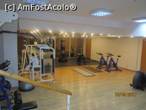 [P09] Sala de fitness 2 » foto by Storia
 - 
<span class="allrVoted glyphicon glyphicon-heart hidden" id="av893100"></span>
<a class="m-l-10 hidden" id="sv893100" onclick="voting_Foto_DelVot(,893100,1893)" role="button">șterge vot <span class="glyphicon glyphicon-remove"></span></a>
<a id="v9893100" class=" c-red"  onclick="voting_Foto_SetVot(893100)" role="button"><span class="glyphicon glyphicon-heart-empty"></span> <b>LIKE</b> = Votează poza</a> <img class="hidden"  id="f893100W9" src="/imagini/loader.gif" border="0" /><span class="AjErrMes hidden" id="e893100ErM"></span>