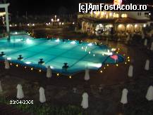 [P26] Pisicina si restaurantul din curtea interioara, vazute noaptea. » foto by irma_ro*
 - 
<span class="allrVoted glyphicon glyphicon-heart hidden" id="av62130"></span>
<a class="m-l-10 hidden" id="sv62130" onclick="voting_Foto_DelVot(,62130,1935)" role="button">șterge vot <span class="glyphicon glyphicon-remove"></span></a>
<a id="v962130" class=" c-red"  onclick="voting_Foto_SetVot(62130)" role="button"><span class="glyphicon glyphicon-heart-empty"></span> <b>LIKE</b> = Votează poza</a> <img class="hidden"  id="f62130W9" src="/imagini/loader.gif" border="0" /><span class="AjErrMes hidden" id="e62130ErM"></span>