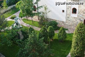 [P10] De pe balconul camerei.  » foto by Flaviu
 - 
<span class="allrVoted glyphicon glyphicon-heart hidden" id="av623651"></span>
<a class="m-l-10 hidden" id="sv623651" onclick="voting_Foto_DelVot(,623651,1936)" role="button">șterge vot <span class="glyphicon glyphicon-remove"></span></a>
<a id="v9623651" class=" c-red"  onclick="voting_Foto_SetVot(623651)" role="button"><span class="glyphicon glyphicon-heart-empty"></span> <b>LIKE</b> = Votează poza</a> <img class="hidden"  id="f623651W9" src="/imagini/loader.gif" border="0" /><span class="AjErrMes hidden" id="e623651ErM"></span>