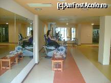 [P19] sala de sport,goala comparativ cu barul de la receptie » foto by sniga
 - 
<span class="allrVoted glyphicon glyphicon-heart hidden" id="av61582"></span>
<a class="m-l-10 hidden" id="sv61582" onclick="voting_Foto_DelVot(,61582,1941)" role="button">șterge vot <span class="glyphicon glyphicon-remove"></span></a>
<a id="v961582" class=" c-red"  onclick="voting_Foto_SetVot(61582)" role="button"><span class="glyphicon glyphicon-heart-empty"></span> <b>LIKE</b> = Votează poza</a> <img class="hidden"  id="f61582W9" src="/imagini/loader.gif" border="0" /><span class="AjErrMes hidden" id="e61582ErM"></span>