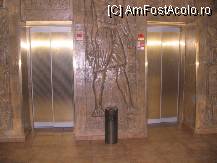 [P12] lifturile » foto by banal
 - 
<span class="allrVoted glyphicon glyphicon-heart hidden" id="av92215"></span>
<a class="m-l-10 hidden" id="sv92215" onclick="voting_Foto_DelVot(,92215,1951)" role="button">șterge vot <span class="glyphicon glyphicon-remove"></span></a>
<a id="v992215" class=" c-red"  onclick="voting_Foto_SetVot(92215)" role="button"><span class="glyphicon glyphicon-heart-empty"></span> <b>LIKE</b> = Votează poza</a> <img class="hidden"  id="f92215W9" src="/imagini/loader.gif" border="0" /><span class="AjErrMes hidden" id="e92215ErM"></span>