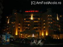 [P18] Vedere Hotel Imperial noaptea » foto by ivanov_alina
 - 
<span class="allrVoted glyphicon glyphicon-heart hidden" id="av93478"></span>
<a class="m-l-10 hidden" id="sv93478" onclick="voting_Foto_DelVot(,93478,1951)" role="button">șterge vot <span class="glyphicon glyphicon-remove"></span></a>
<a id="v993478" class=" c-red"  onclick="voting_Foto_SetVot(93478)" role="button"><span class="glyphicon glyphicon-heart-empty"></span> <b>LIKE</b> = Votează poza</a> <img class="hidden"  id="f93478W9" src="/imagini/loader.gif" border="0" /><span class="AjErrMes hidden" id="e93478ErM"></span>