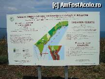 [P19] Cap Caliacra - intrarea la cetate; inscriptia este in trei limbi, bulgara, engleza si romana, semn ca numarul turistilor romani este demn de luat in seama » foto by bessondm
 - 
<span class="allrVoted glyphicon glyphicon-heart hidden" id="av127385"></span>
<a class="m-l-10 hidden" id="sv127385" onclick="voting_Foto_DelVot(,127385,1998)" role="button">șterge vot <span class="glyphicon glyphicon-remove"></span></a>
<a id="v9127385" class=" c-red"  onclick="voting_Foto_SetVot(127385)" role="button"><span class="glyphicon glyphicon-heart-empty"></span> <b>LIKE</b> = Votează poza</a> <img class="hidden"  id="f127385W9" src="/imagini/loader.gif" border="0" /><span class="AjErrMes hidden" id="e127385ErM"></span>
