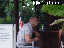 [P01] Tipul este barman si a incercat sa ma bara cand vroiam sa bag masina in parcarea hotelului » foto by fanespoitorul
 - 
<span class="allrVoted glyphicon glyphicon-heart hidden" id="av92506"></span>
<a class="m-l-10 hidden" id="sv92506" onclick="voting_Foto_DelVot(,92506,1998)" role="button">șterge vot <span class="glyphicon glyphicon-remove"></span></a>
<a id="v992506" class=" c-red"  onclick="voting_Foto_SetVot(92506)" role="button"><span class="glyphicon glyphicon-heart-empty"></span> <b>LIKE</b> = Votează poza</a> <img class="hidden"  id="f92506W9" src="/imagini/loader.gif" border="0" /><span class="AjErrMes hidden" id="e92506ErM"></span>