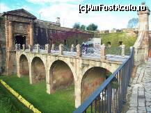 [P26] Castelul Montjuic. » foto by TraianS
 - 
<span class="allrVoted glyphicon glyphicon-heart hidden" id="av291296"></span>
<a class="m-l-10 hidden" id="sv291296" onclick="voting_Foto_DelVot(,291296,1999)" role="button">șterge vot <span class="glyphicon glyphicon-remove"></span></a>
<a id="v9291296" class=" c-red"  onclick="voting_Foto_SetVot(291296)" role="button"><span class="glyphicon glyphicon-heart-empty"></span> <b>LIKE</b> = Votează poza</a> <img class="hidden"  id="f291296W9" src="/imagini/loader.gif" border="0" /><span class="AjErrMes hidden" id="e291296ErM"></span>