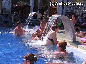 [P04] La piscina » foto by lumi11
 - 
<span class="allrVoted glyphicon glyphicon-heart hidden" id="av362971"></span>
<a class="m-l-10 hidden" id="sv362971" onclick="voting_Foto_DelVot(,362971,2014)" role="button">șterge vot <span class="glyphicon glyphicon-remove"></span></a>
<a id="v9362971" class=" c-red"  onclick="voting_Foto_SetVot(362971)" role="button"><span class="glyphicon glyphicon-heart-empty"></span> <b>LIKE</b> = Votează poza</a> <img class="hidden"  id="f362971W9" src="/imagini/loader.gif" border="0" /><span class="AjErrMes hidden" id="e362971ErM"></span>