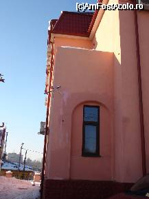 [P02] Hotelul pare un pic neingrijit si chiar nu mai are nici o sigla » foto by ionescunic
 - 
<span class="allrVoted glyphicon glyphicon-heart hidden" id="av44122"></span>
<a class="m-l-10 hidden" id="sv44122" onclick="voting_Foto_DelVot(,44122,2087)" role="button">șterge vot <span class="glyphicon glyphicon-remove"></span></a>
<a id="v944122" class=" c-red"  onclick="voting_Foto_SetVot(44122)" role="button"><span class="glyphicon glyphicon-heart-empty"></span> <b>LIKE</b> = Votează poza</a> <img class="hidden"  id="f44122W9" src="/imagini/loader.gif" border="0" /><span class="AjErrMes hidden" id="e44122ErM"></span>