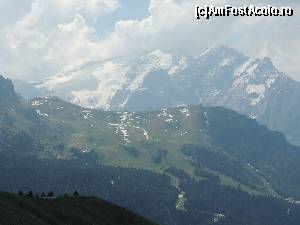 P18 [JUN-2015] Panorama de pe passo Sella spre Marmolata si ghetar