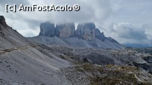 [P37] Tre Cime Lavaredo, vazut de la refugiul Locateli » foto by scoty
 - 
<span class="allrVoted glyphicon glyphicon-heart hidden" id="av1344818"></span>
<a class="m-l-10 hidden" id="sv1344818" onclick="voting_Foto_DelVot(,1344818,2211)" role="button">șterge vot <span class="glyphicon glyphicon-remove"></span></a>
<a id="v91344818" class=" c-red"  onclick="voting_Foto_SetVot(1344818)" role="button"><span class="glyphicon glyphicon-heart-empty"></span> <b>LIKE</b> = Votează poza</a> <img class="hidden"  id="f1344818W9" src="/imagini/loader.gif" border="0" /><span class="AjErrMes hidden" id="e1344818ErM"></span>