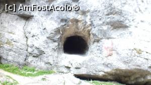 [P18] Grota Ursului, fara nicio placuta macar cu numele daca nu si cu ceva lamuriri. Am gasit un filmulet super pe turismland.ro/tunelul-grota-ursului/ » foto by Albinoium
 - 
<span class="allrVoted glyphicon glyphicon-heart hidden" id="av860263"></span>
<a class="m-l-10 hidden" id="sv860263" onclick="voting_Foto_DelVot(,860263,2220)" role="button">șterge vot <span class="glyphicon glyphicon-remove"></span></a>
<a id="v9860263" class=" c-red"  onclick="voting_Foto_SetVot(860263)" role="button"><span class="glyphicon glyphicon-heart-empty"></span> <b>LIKE</b> = Votează poza</a> <img class="hidden"  id="f860263W9" src="/imagini/loader.gif" border="0" /><span class="AjErrMes hidden" id="e860263ErM"></span>