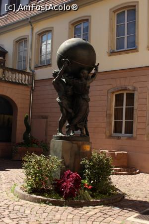 [P36] Colmar, Muzeul Bartholdi, curtea interioară, statuia Marele Sprijin al Lumii, realizată de artist » foto by mprofeanu
 - 
<span class="allrVoted glyphicon glyphicon-heart hidden" id="av891164"></span>
<a class="m-l-10 hidden" id="sv891164" onclick="voting_Foto_DelVot(,891164,2237)" role="button">șterge vot <span class="glyphicon glyphicon-remove"></span></a>
<a id="v9891164" class=" c-red"  onclick="voting_Foto_SetVot(891164)" role="button"><span class="glyphicon glyphicon-heart-empty"></span> <b>LIKE</b> = Votează poza</a> <img class="hidden"  id="f891164W9" src="/imagini/loader.gif" border="0" /><span class="AjErrMes hidden" id="e891164ErM"></span>