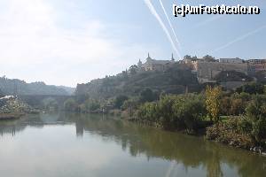 [P16] râul Tajo care trece pe lângă Toledo » foto by Locomotiva
 - 
<span class="allrVoted glyphicon glyphicon-heart hidden" id="av574990"></span>
<a class="m-l-10 hidden" id="sv574990" onclick="voting_Foto_DelVot(,574990,2242)" role="button">șterge vot <span class="glyphicon glyphicon-remove"></span></a>
<a id="v9574990" class=" c-red"  onclick="voting_Foto_SetVot(574990)" role="button"><span class="glyphicon glyphicon-heart-empty"></span> <b>LIKE</b> = Votează poza</a> <img class="hidden"  id="f574990W9" src="/imagini/loader.gif" border="0" /><span class="AjErrMes hidden" id="e574990ErM"></span>