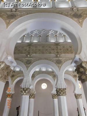 [P65] Sinagoga Santa Maria la Blanca, arcade sub formă de potcoavă » foto by irinad
 - 
<span class="allrVoted glyphicon glyphicon-heart hidden" id="av1283027"></span>
<a class="m-l-10 hidden" id="sv1283027" onclick="voting_Foto_DelVot(,1283027,2242)" role="button">șterge vot <span class="glyphicon glyphicon-remove"></span></a>
<a id="v91283027" class=" c-red"  onclick="voting_Foto_SetVot(1283027)" role="button"><span class="glyphicon glyphicon-heart-empty"></span> <b>LIKE</b> = Votează poza</a> <img class="hidden"  id="f1283027W9" src="/imagini/loader.gif" border="0" /><span class="AjErrMes hidden" id="e1283027ErM"></span>