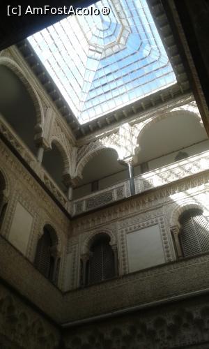 [P04] Real Alcazar » foto by mootoo
 - 
<span class="allrVoted glyphicon glyphicon-heart hidden" id="av762147"></span>
<a class="m-l-10 hidden" id="sv762147" onclick="voting_Foto_DelVot(,762147,2251)" role="button">șterge vot <span class="glyphicon glyphicon-remove"></span></a>
<a id="v9762147" class=" c-red"  onclick="voting_Foto_SetVot(762147)" role="button"><span class="glyphicon glyphicon-heart-empty"></span> <b>LIKE</b> = Votează poza</a> <img class="hidden"  id="f762147W9" src="/imagini/loader.gif" border="0" /><span class="AjErrMes hidden" id="e762147ErM"></span>