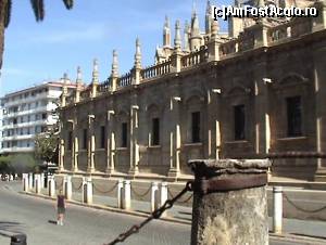 [P05] Vedere parţială a unei laturi a catedralei - se vede clar dimensiunea impresionantă a clădirii » foto by Carmen Ion
 - 
<span class="allrVoted glyphicon glyphicon-heart hidden" id="av608897"></span>
<a class="m-l-10 hidden" id="sv608897" onclick="voting_Foto_DelVot(,608897,2251)" role="button">șterge vot <span class="glyphicon glyphicon-remove"></span></a>
<a id="v9608897" class=" c-red"  onclick="voting_Foto_SetVot(608897)" role="button"><span class="glyphicon glyphicon-heart-empty"></span> <b>LIKE</b> = Votează poza</a> <img class="hidden"  id="f608897W9" src="/imagini/loader.gif" border="0" /><span class="AjErrMes hidden" id="e608897ErM"></span>