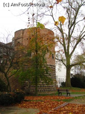 [P07] Blutturm, pierdut printre blocuri, la marginea unui parc » foto by Radu Tudoran
 - 
<span class="allrVoted glyphicon glyphicon-heart hidden" id="av714641"></span>
<a class="m-l-10 hidden" id="sv714641" onclick="voting_Foto_DelVot(,714641,2278)" role="button">șterge vot <span class="glyphicon glyphicon-remove"></span></a>
<a id="v9714641" class=" c-red"  onclick="voting_Foto_SetVot(714641)" role="button"><span class="glyphicon glyphicon-heart-empty"></span> <b>LIKE</b> = Votează poza</a> <img class="hidden"  id="f714641W9" src="/imagini/loader.gif" border="0" /><span class="AjErrMes hidden" id="e714641ErM"></span>