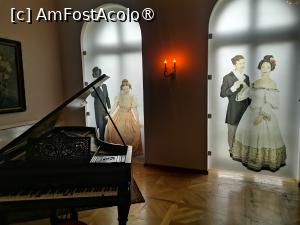 [P08] Pianul la care canta atat Claudia cat si Alexandru » foto by dorgo
 - 
<span class="allrVoted glyphicon glyphicon-heart hidden" id="av1395358"></span>
<a class="m-l-10 hidden" id="sv1395358" onclick="voting_Foto_DelVot(,1395358,2330)" role="button">șterge vot <span class="glyphicon glyphicon-remove"></span></a>
<a id="v91395358" class=" c-red"  onclick="voting_Foto_SetVot(1395358)" role="button"><span class="glyphicon glyphicon-heart-empty"></span> <b>LIKE</b> = Votează poza</a> <img class="hidden"  id="f1395358W9" src="/imagini/loader.gif" border="0" /><span class="AjErrMes hidden" id="e1395358ErM"></span>